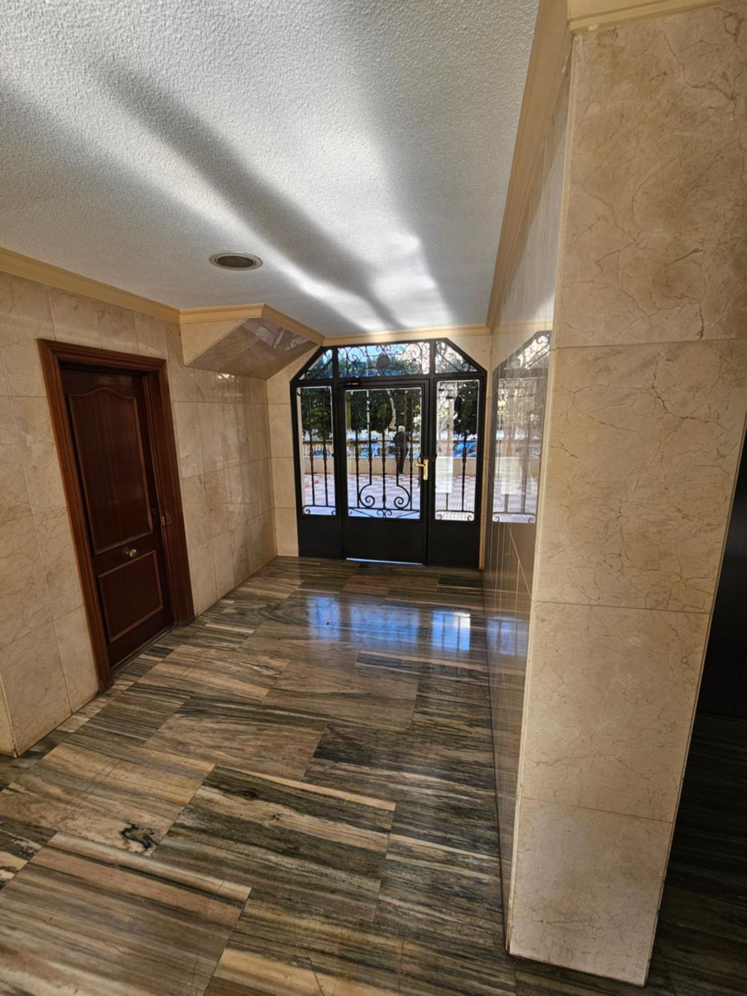 Levante Enrique Apartment
